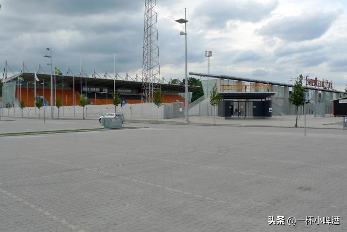 欧洲联赛小型球场有哪些,欧洲五大联赛顶级球场