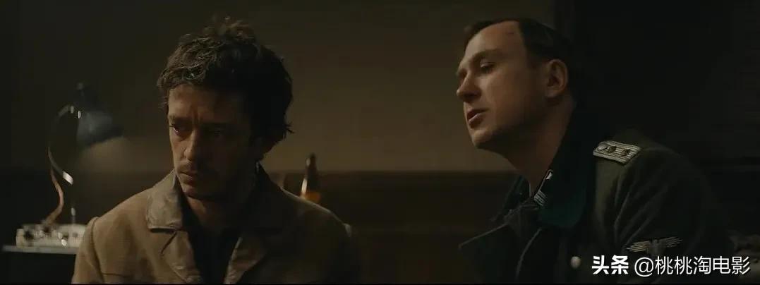 为了电影而创造一门语言，这个导演太拼了