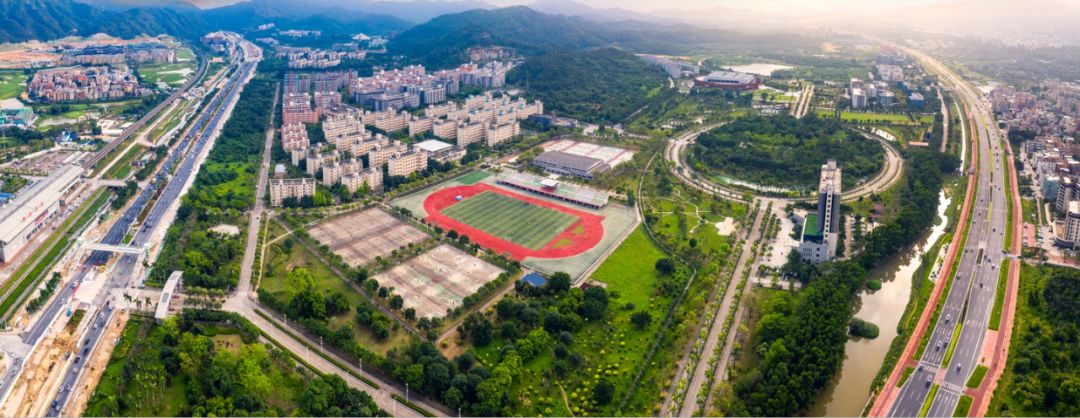 潮平两岸阔风正一帆悬异曲同工,潮平两岸阔风正一帆悬中文