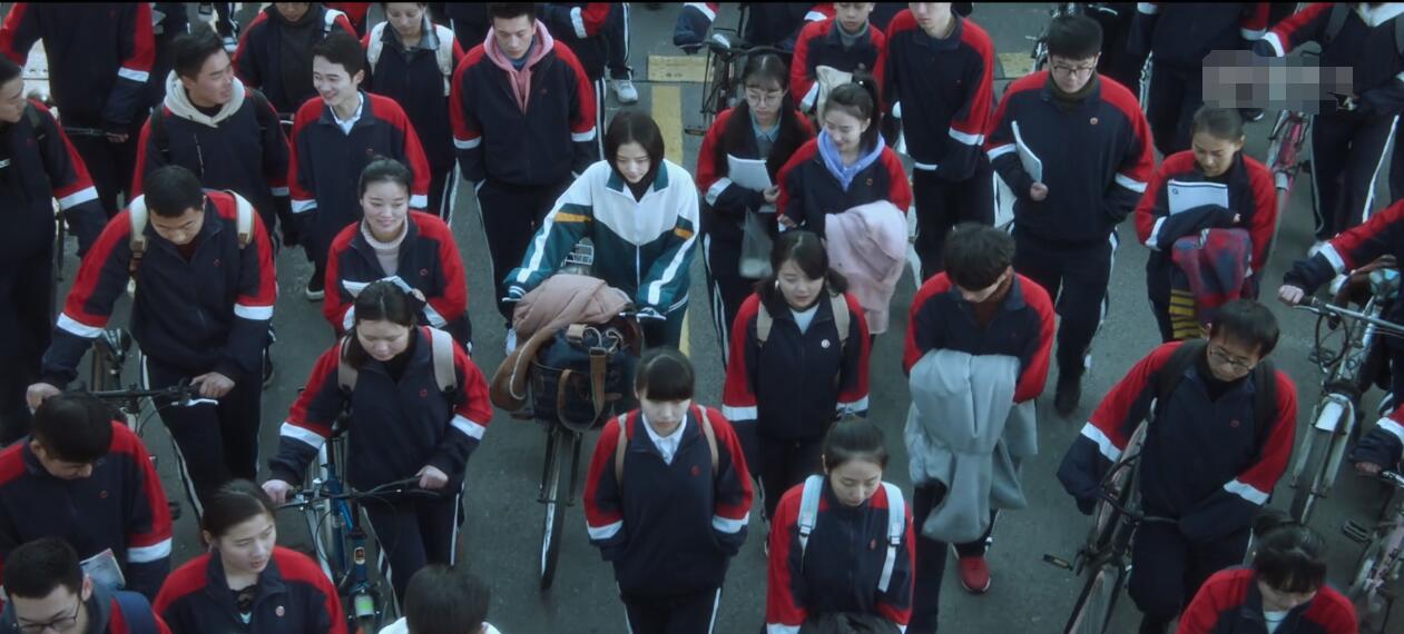 李成儒郭敬明互怼是节目效果,郭敬明和李成儒解析