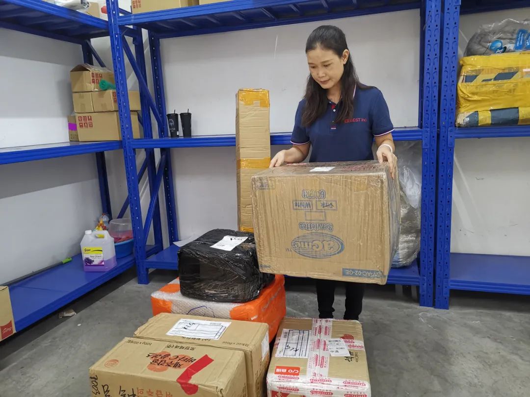 90后小伙在义乌做电商,90后小伙一个人做电商