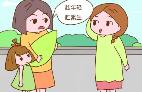 儿科医生小孩积食引发的病症,宝宝积食引起发烧儿科医生会看吗