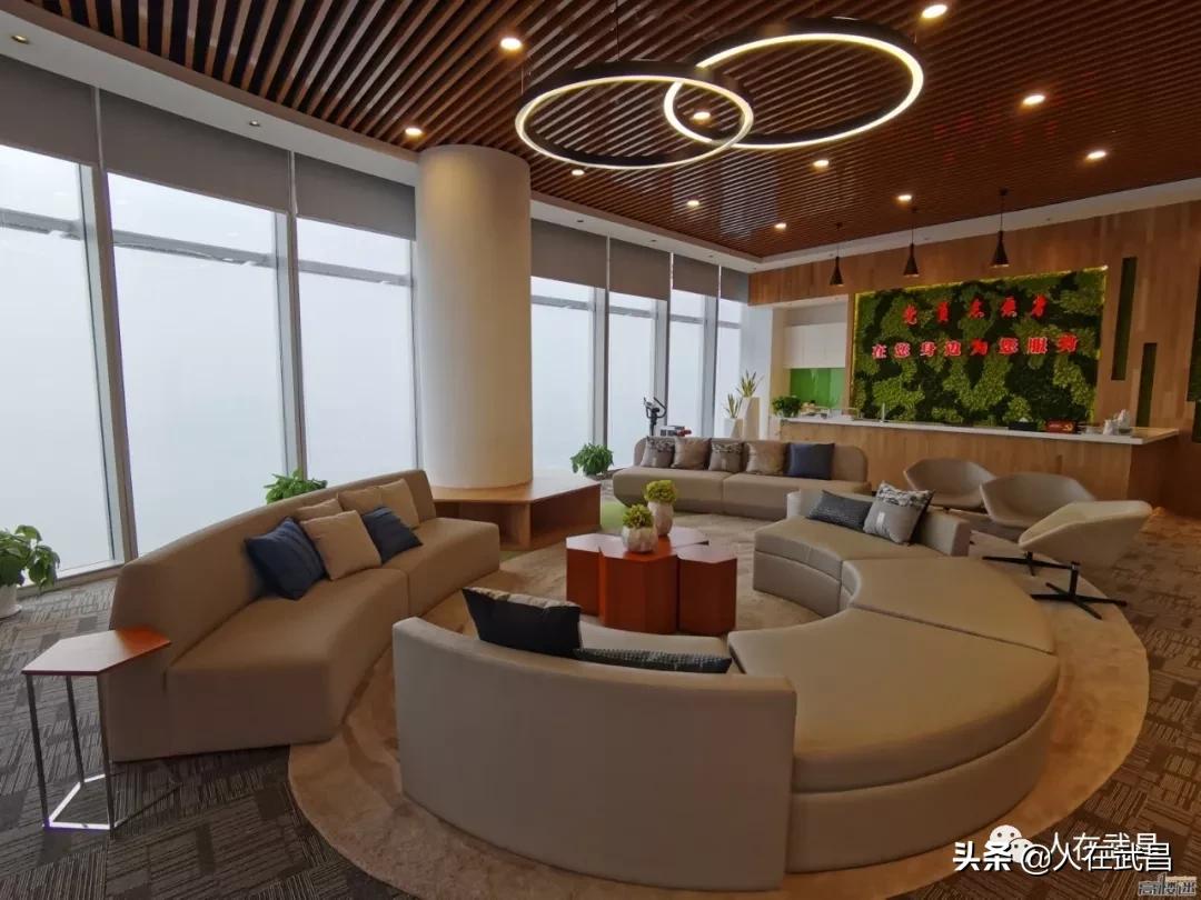 武汉绿地中心大厦最初效果图,武汉绿地中心高楼实拍风景