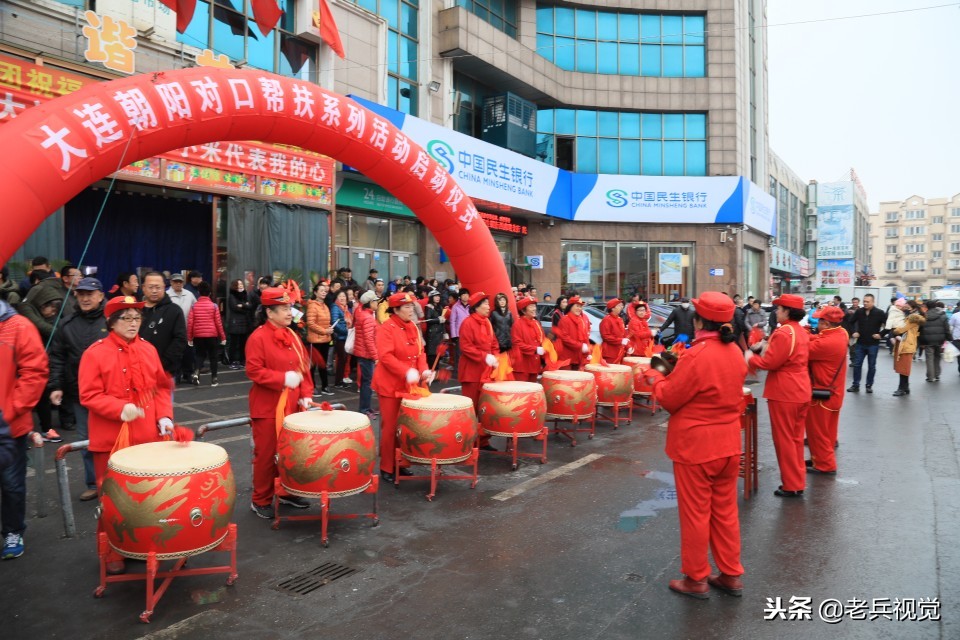 来一碗热乎乎的小米粥,来碗暖心暖胃的小米粥