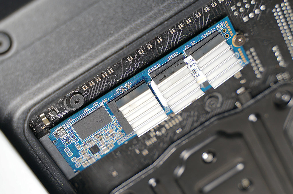 itx机箱能安装分体水冷吗,酷冷至尊itx机箱分体水冷