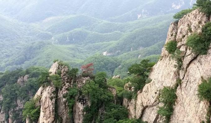 鞍山岫岩景区,辽宁鞍山岫岩最大玉石