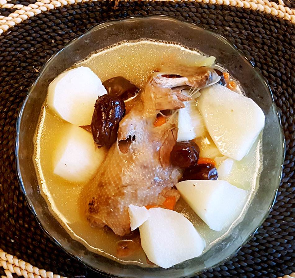 孕期必喝的6种汤补充营养不长胖,孕期各阶段最佳饮食推荐