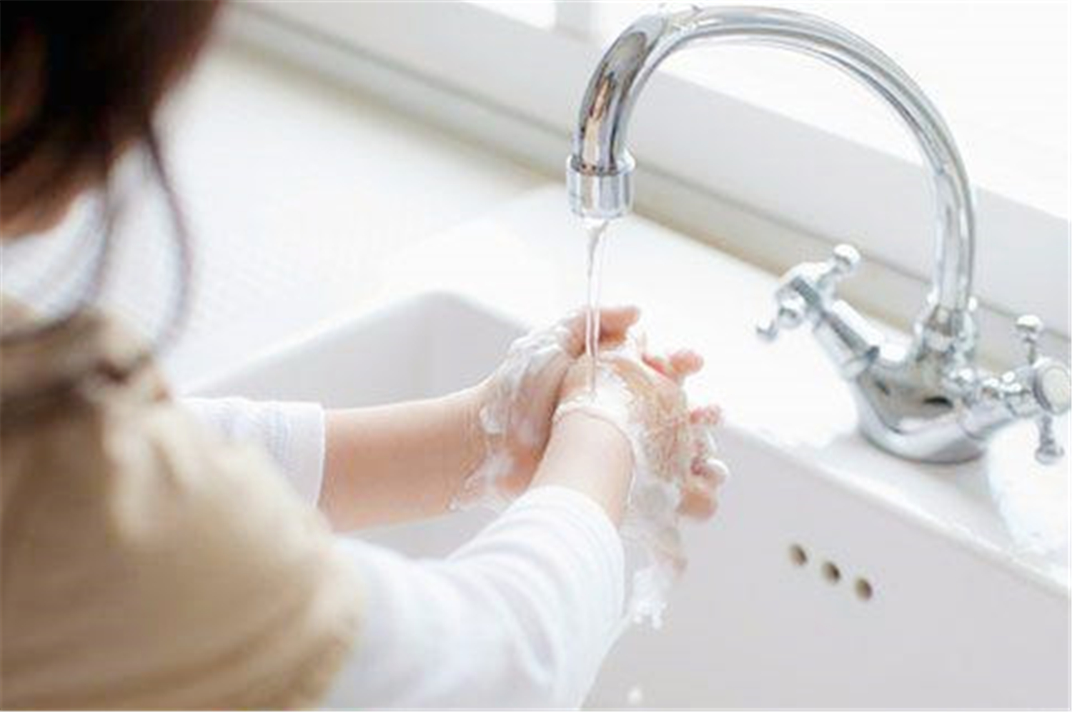 孕早期若有这6个症状，请多加注意，预防胎停、流产做到5点