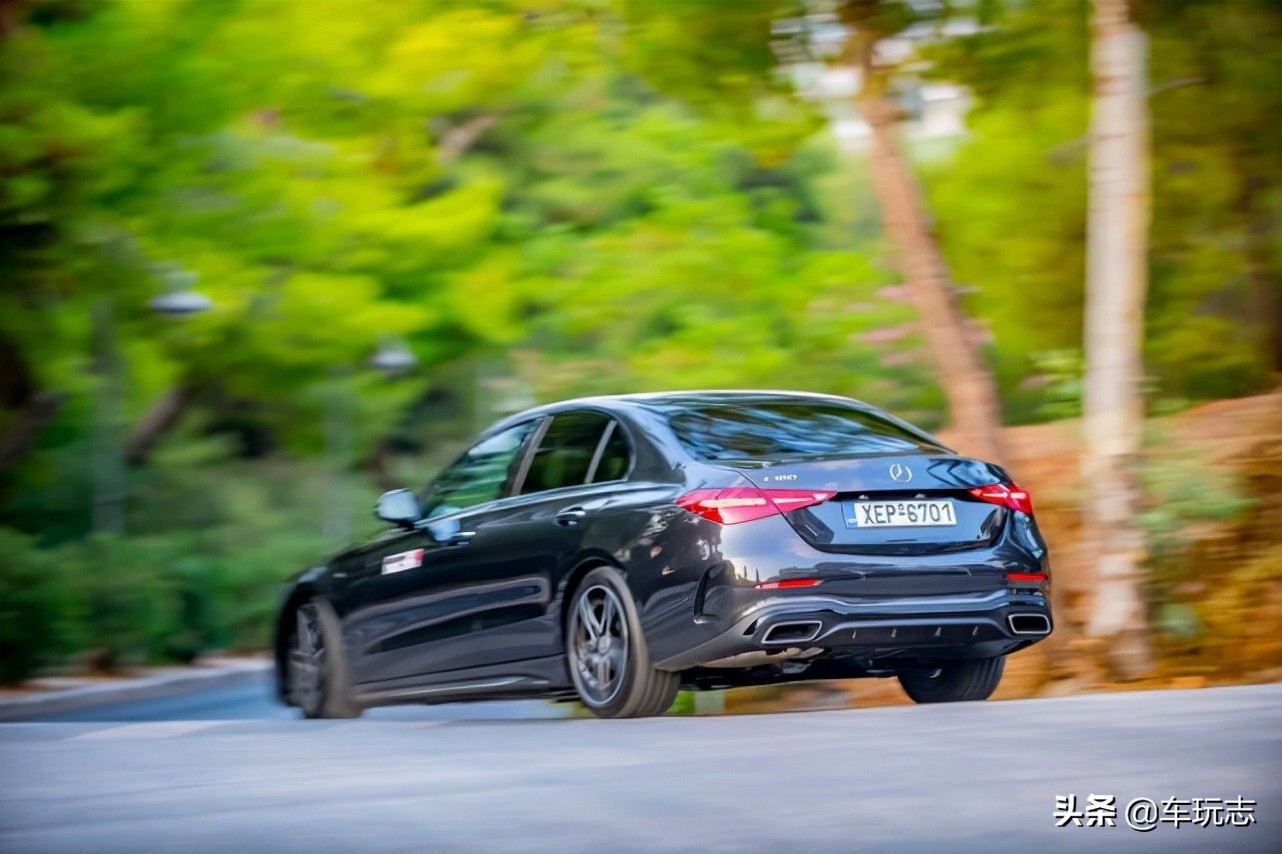 2019款奔驰c级c180l时尚型好不好,首试全新奔驰c级1.5t弱不弱鸡