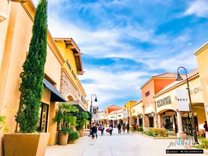 嗨购奥特莱斯大品牌白菜价,奥特莱斯品牌一折