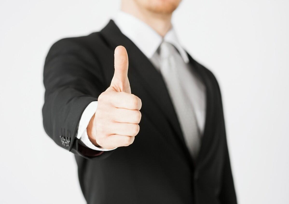 硅谷钢铁侠埃隆马斯克的第一桶金,科技狂人埃隆·马斯克的传奇人生