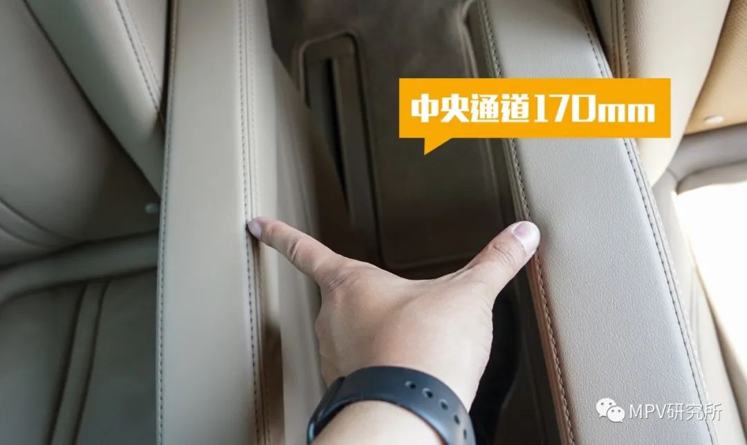 别克新gl8商务车报价及图片,别克gl8es尊享版新车优惠多少