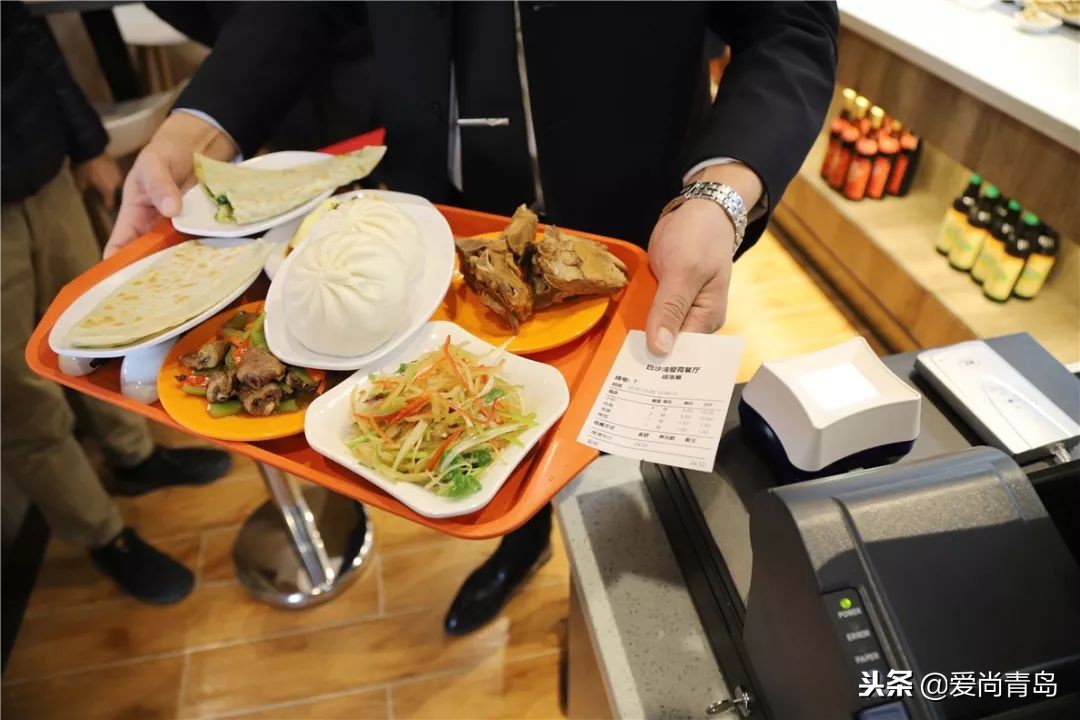 青岛社区助老食堂,青岛60岁老人自助餐半价的餐厅