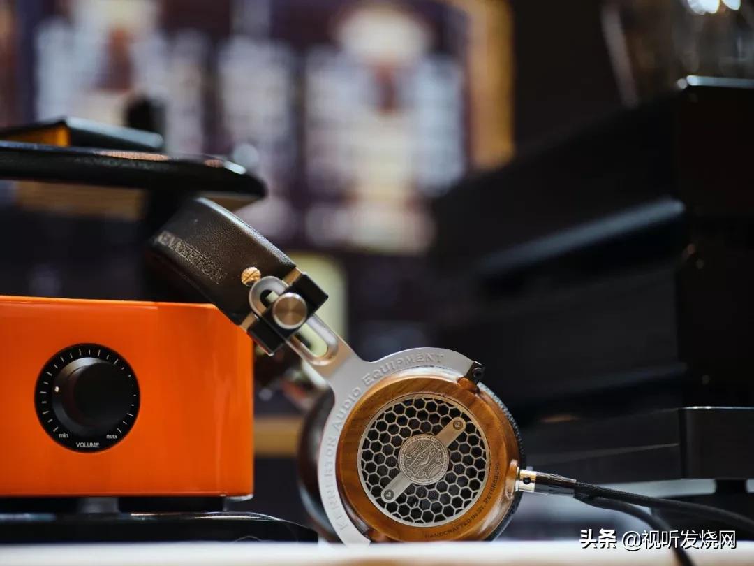 桌面设备声卡托盘支架,桌面器材置物架