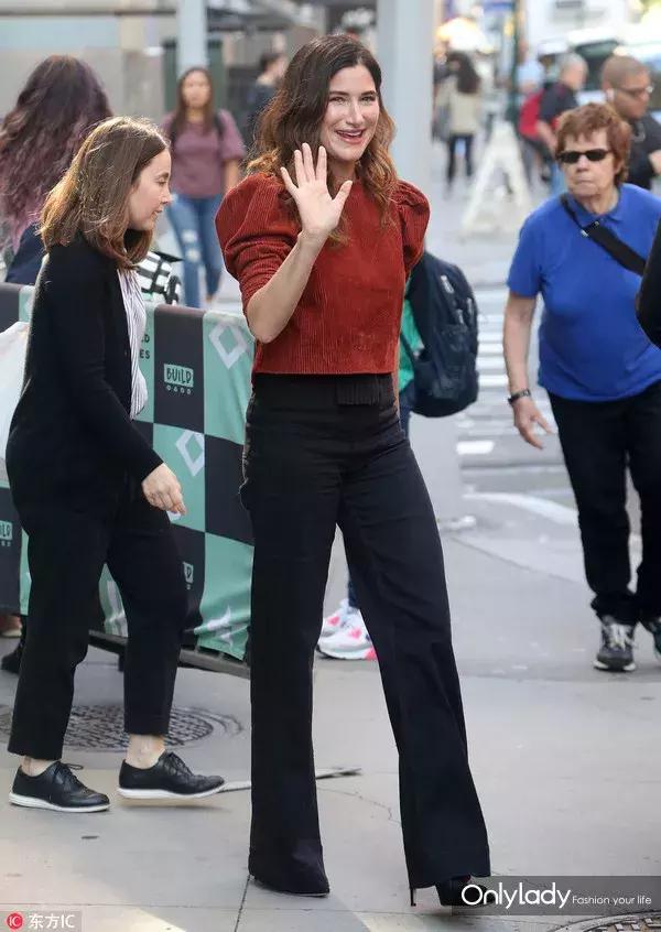 灯芯绒真的很洋气吗,灯芯绒洋气裤子