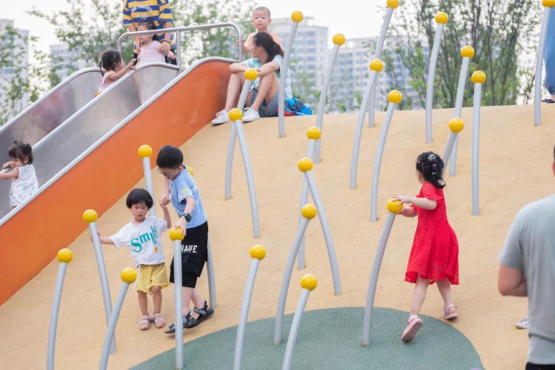 绗涗笢鑷诲搧,绗涗笢鑷诲搧浜戞箹鍗侀噷