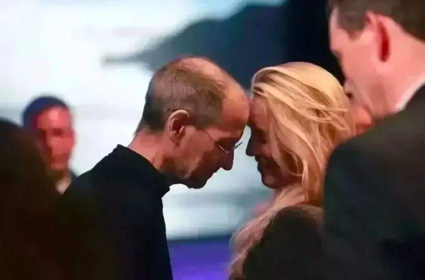 裸捐250亿美元揭露富豪最大的阴谋,乔布斯遗孀裸捐250亿美元给谁