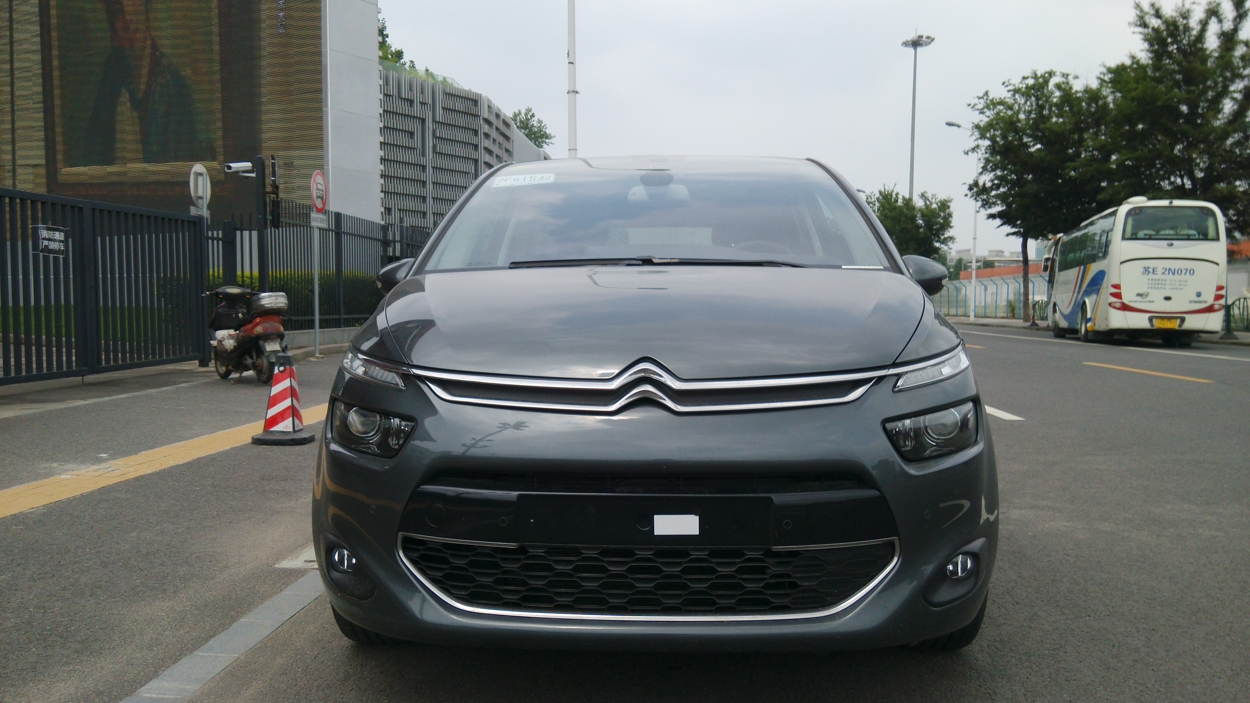 米花汽车,17款雪铁龙毕加索c4p试驾