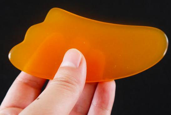 拔罐出气泡可以用碘伏消毒吗,刮痧拔罐艾灸火罐的正确使用方法