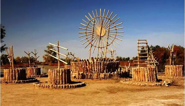 罗布泊楼兰故地地球之耳,若羌地球之眼