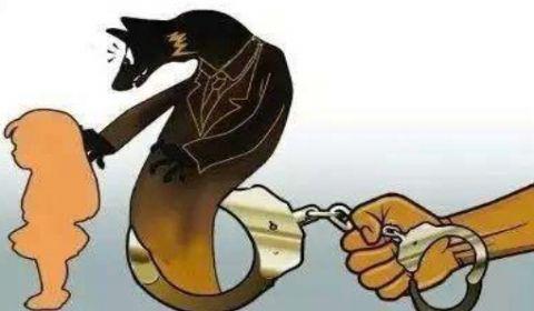 四川一初中副校长被举报猥亵性骚扰女生十几年，受害者超200人，学校多次“压了下来”成帮凶？