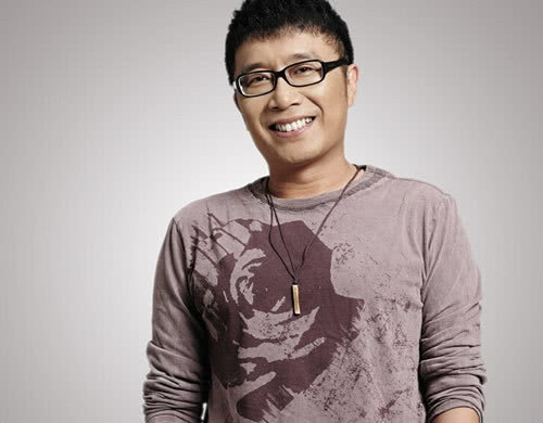 许嵩在乐坛的地位有没有薛之谦高,名气最高的歌手许嵩