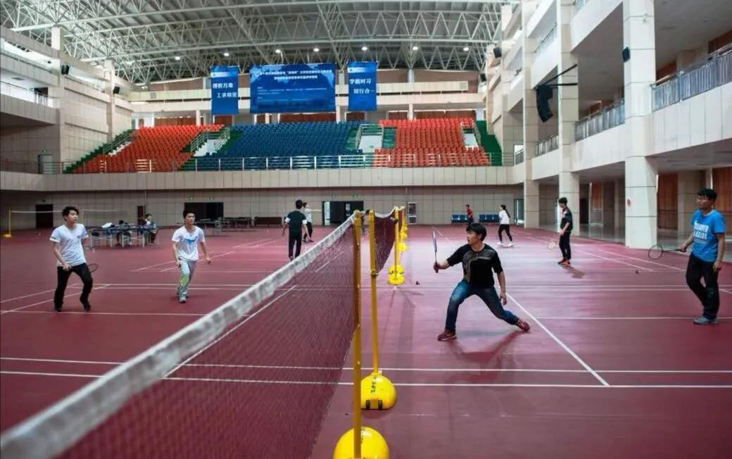 山东理工大学拍毕业照的地方,山东理工职业学院在飞机拍毕业照