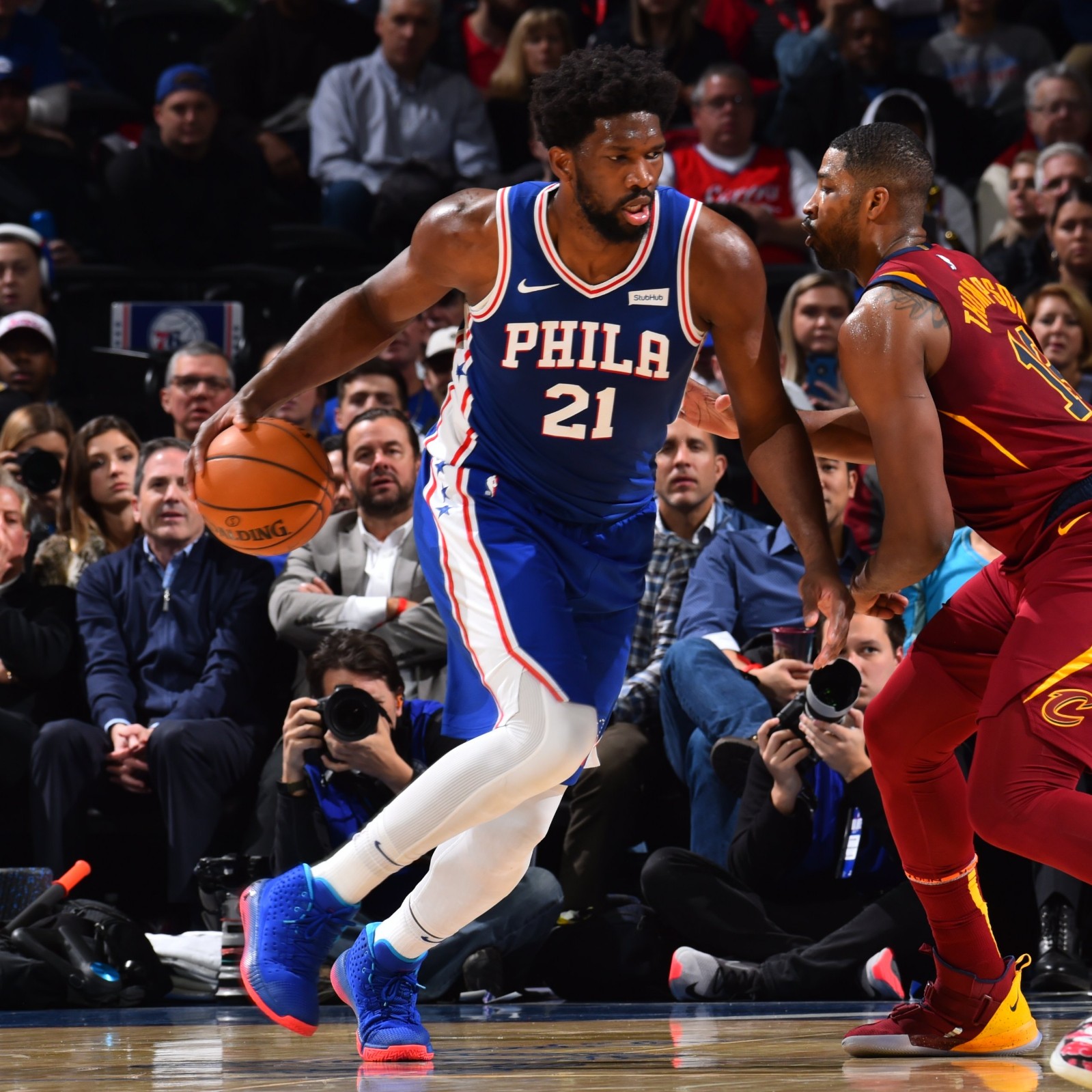 tt晃倒西蒙斯,运球猛如虎