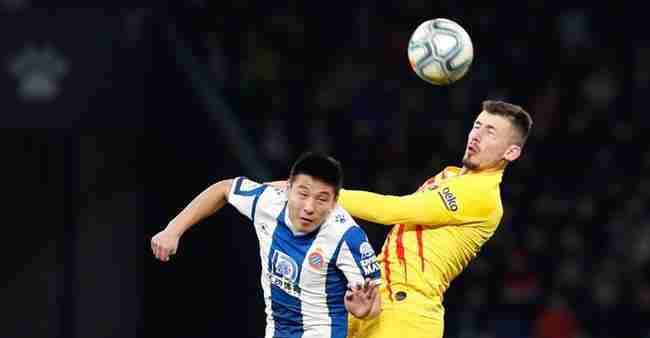 武磊攻破巴萨球门中国球迷,武磊攻破巴萨球门阿圭罗