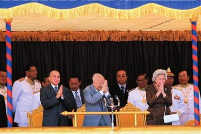 中国神医救了我！3次患癌终被治愈，西哈努克感激地说道