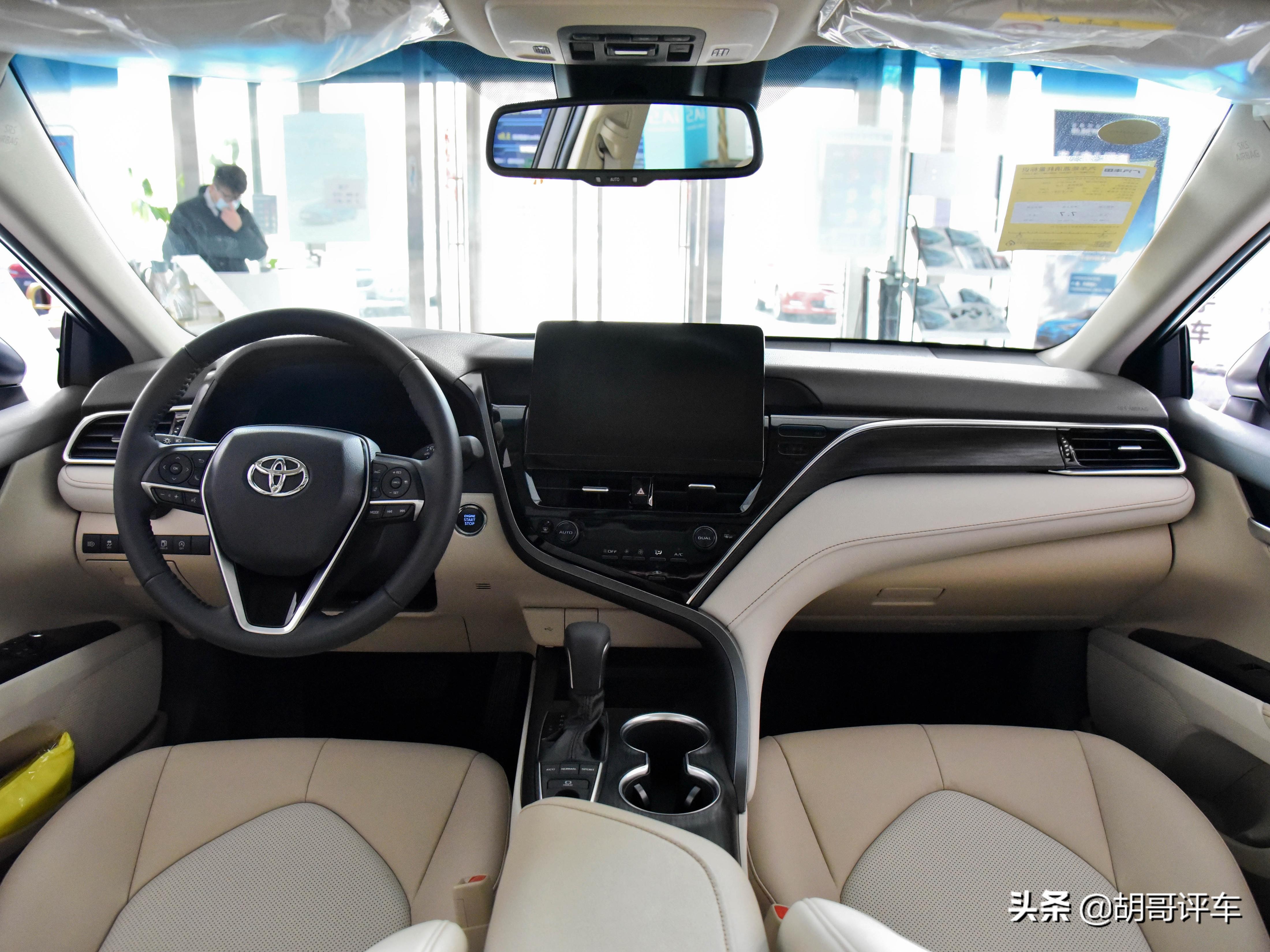 质量好价格便宜的b级车,丰田凯美瑞实力有多强哪款值得买