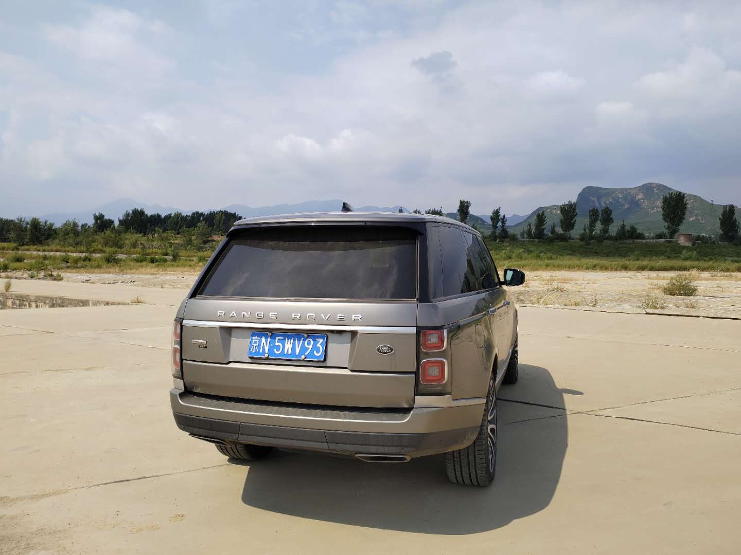 试驾全新路虎揽胜运动版顶配车型,路虎揽胜试驾车多少钱