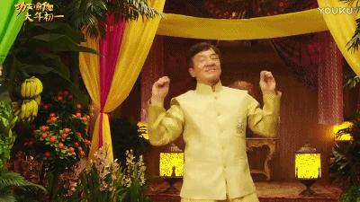 66岁高龄的成龙还能打，他才是披荆斩棘的《急先锋》