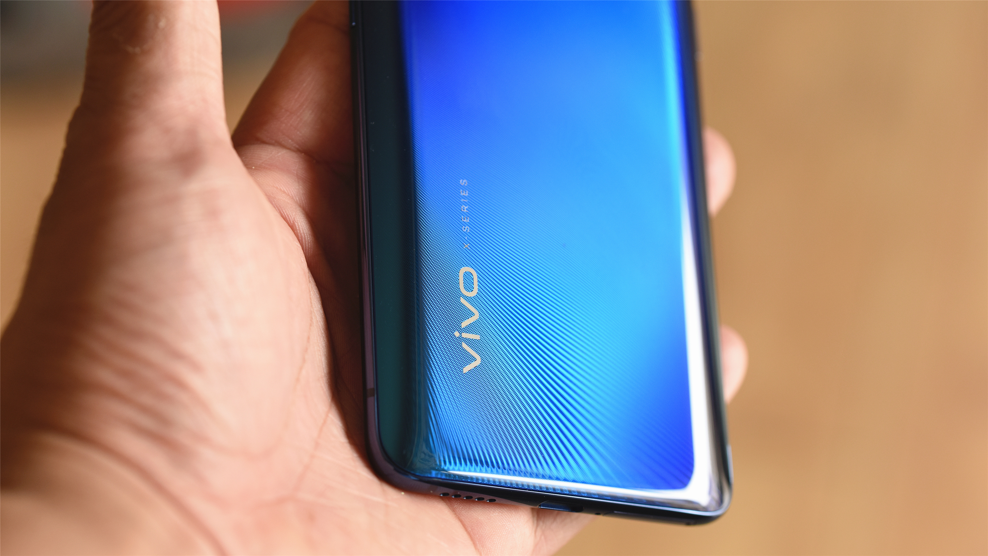 vivox27手机最大的亮点,vivox27全面屏体验怎样