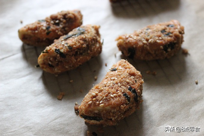 轻松玩烘焙想吃红遍四海八荒的肉松小贝可是又不想排队，自己做