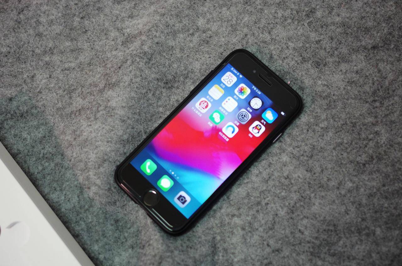 自己动手换iphone6s电池,自己动手给iphone12换电池