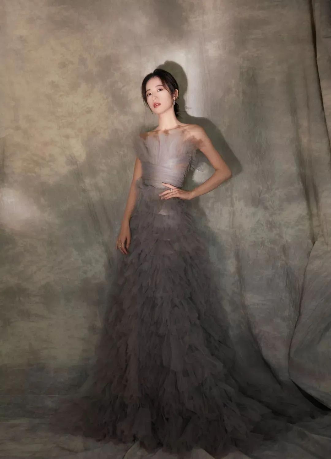 年会礼服高奢高级感,2022年会礼服推荐高级感秋冬