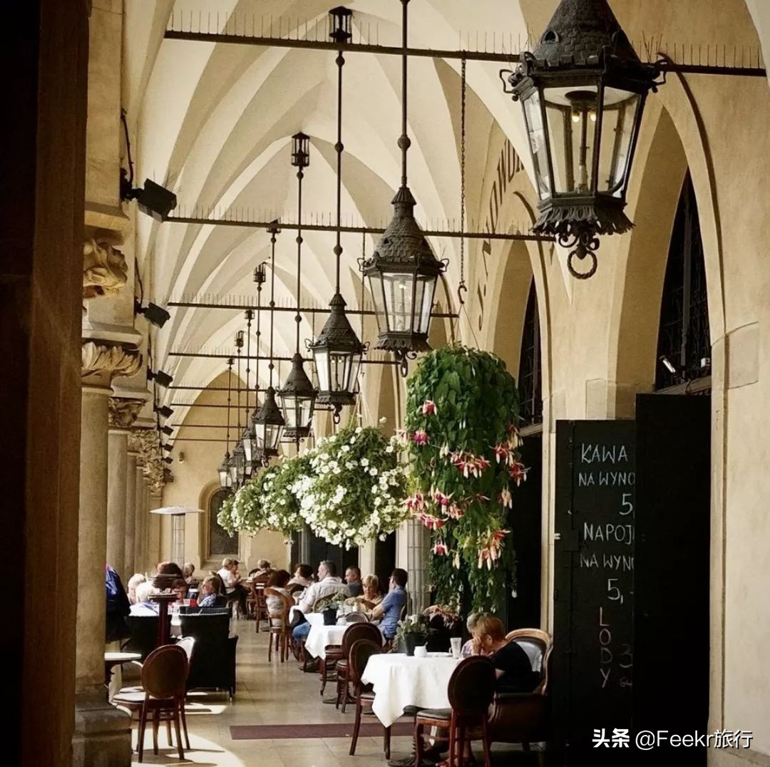 欧洲治安最好的国家，人均200+住8.8分五星酒店，还上了国内综艺