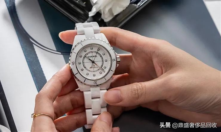 女生手表推荐小众品牌电子手表,女士手表10大名牌瑞士腕表