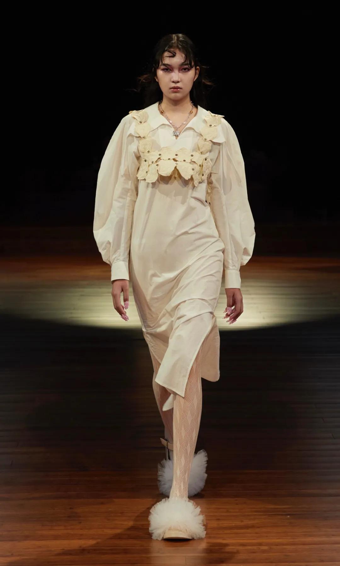 momonary涔愮敽鑱斿悕,涔愮敽灏忎釜瀛愮増