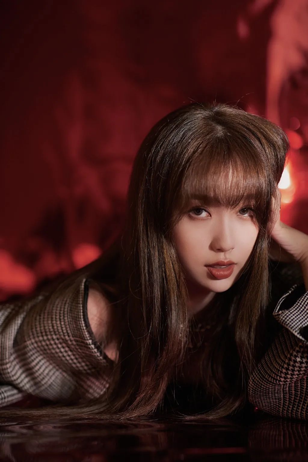 虞书欣说蝴蝶结是她的标志,虞书欣戴发箍