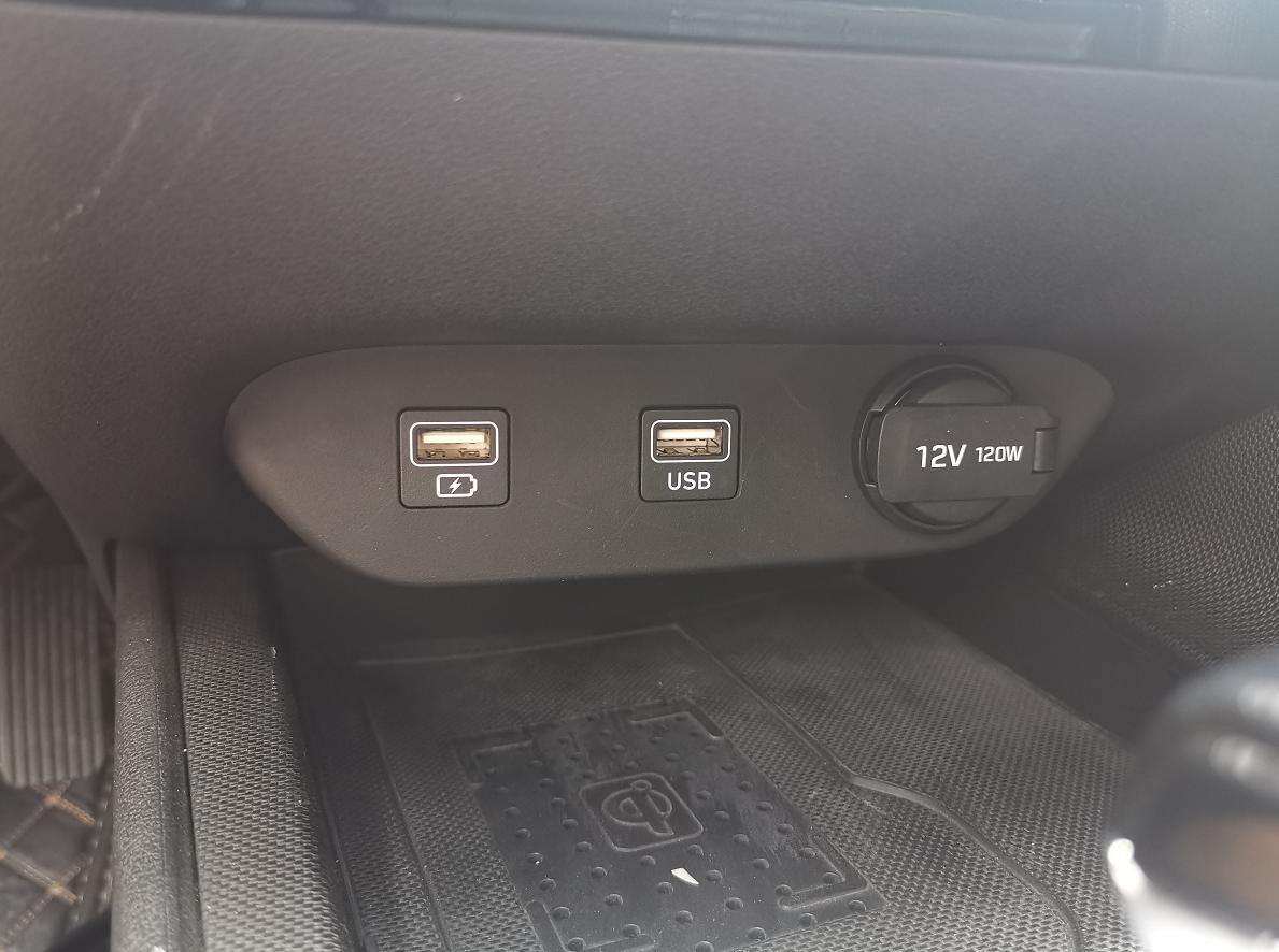 新款伊兰特全景影像,最新款第七代伊兰特仪表盘