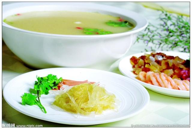 人们常说的鱼翅是什么鱼翅,鱼翅是鱼的骨头吗为什么