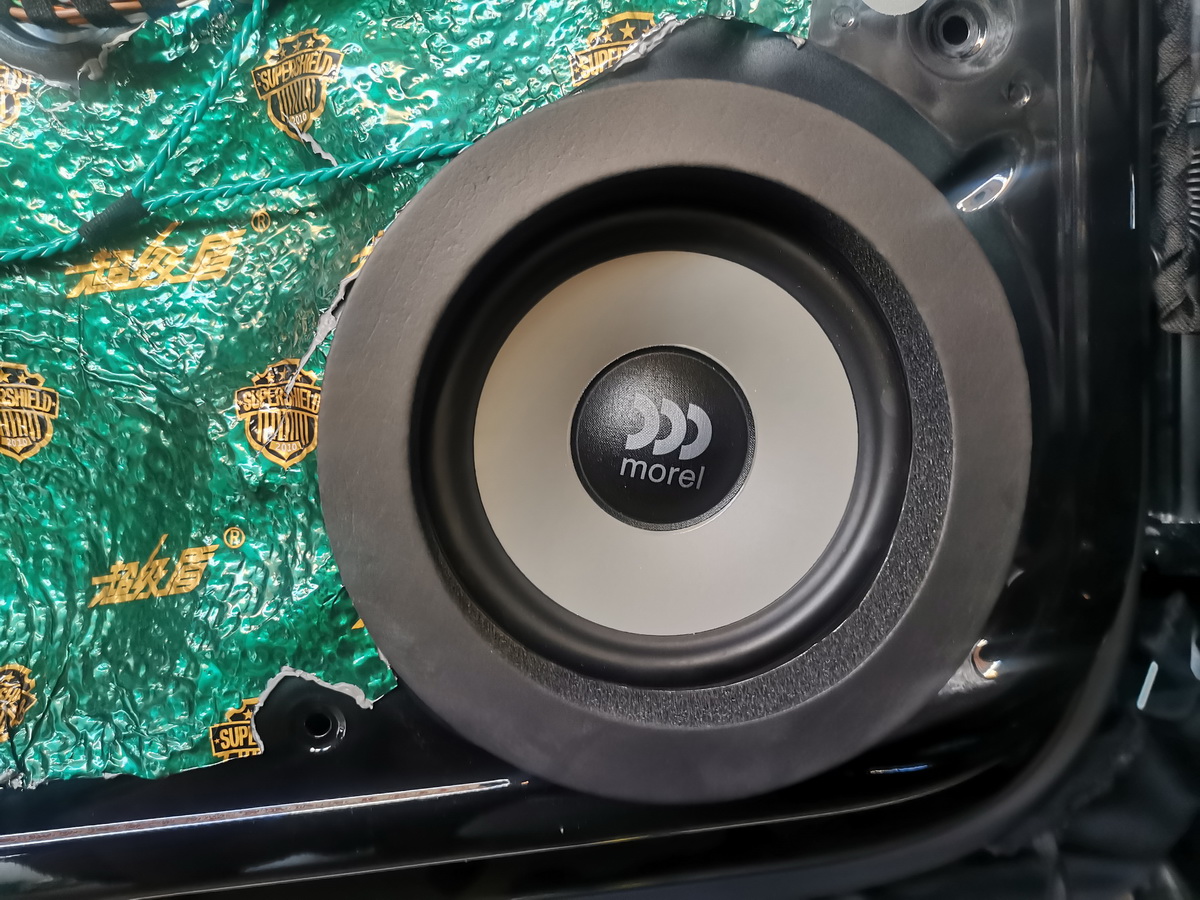 大众迈腾汽车音响隔音改装,大众迈腾加强了吗