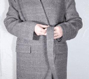 大衣腰带怎么系简单又好看,大衣短腰带系法简单又好看的系法