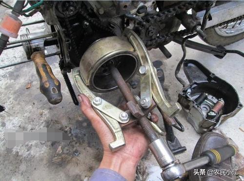 摩托车磁电机定子拆装,摩托车磁电机拆卸视频教程