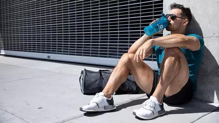 中缝不足怎么练胸型,胸中缝最好练的是哪个胸型