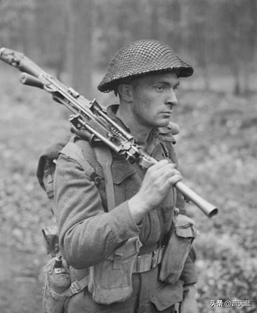 国军zb26捷克式轻机枪,捷克式轻机枪zb26有30发弹匣的吗