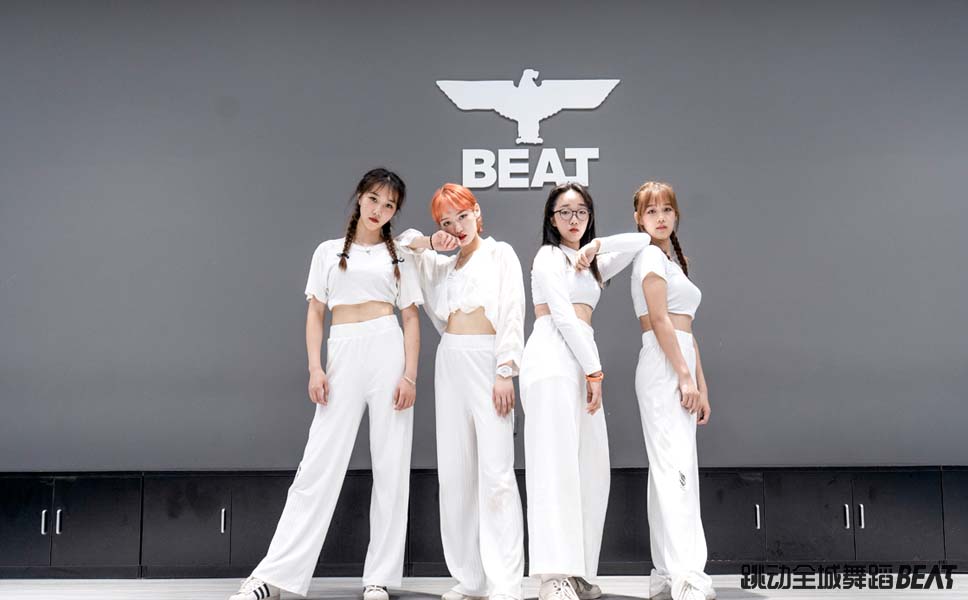 怎么引导男孩子感兴趣学拉丁舞,舞蹈拉丁舞初学者入门教程