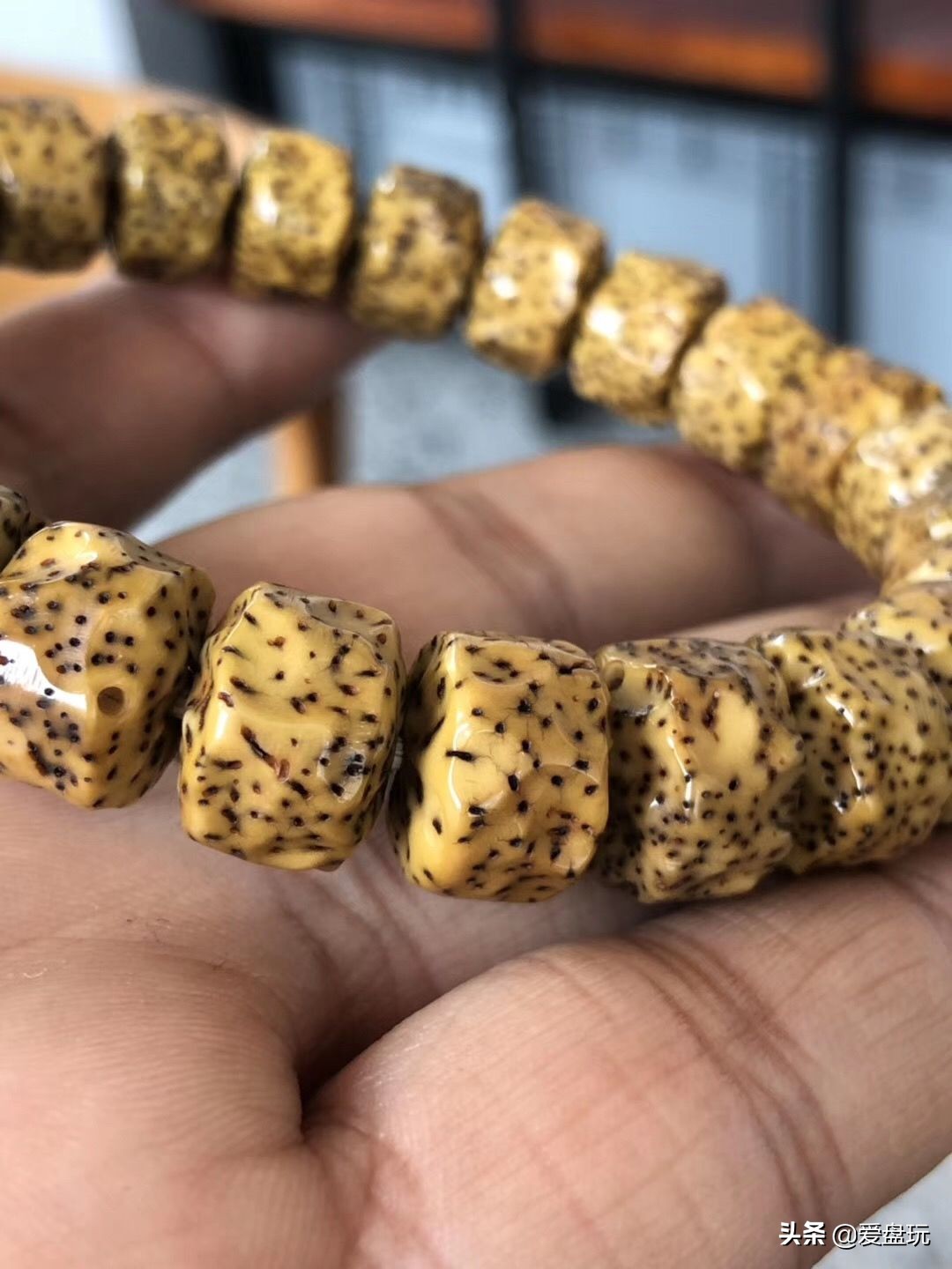 金丝楠木手串包浆最快的方法,手串如何快速包浆桃木